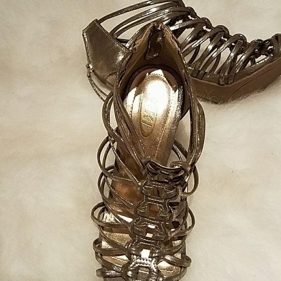 Shoes - Picture 3 of 3